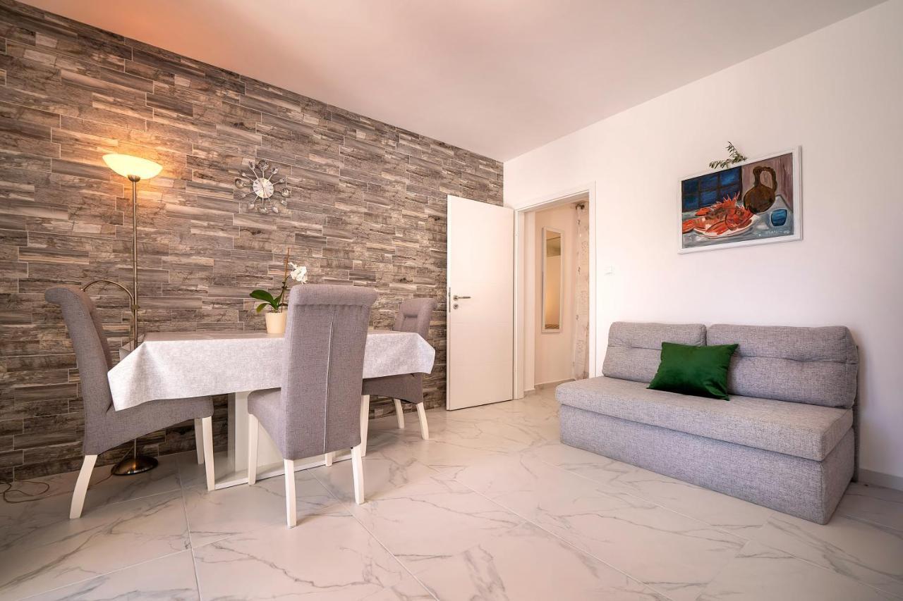 Apartments Kricin 14 Laura Baška Extérieur photo